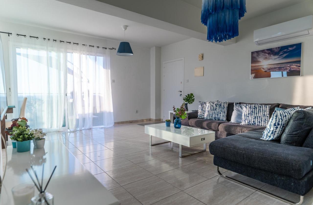 Makenzy Seaview Penthouse Appartement Larnaca Buitenkant foto
