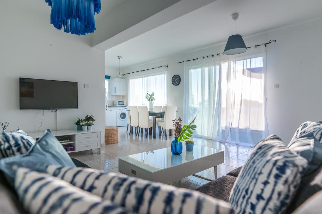 Makenzy Seaview Penthouse Appartement Larnaca Buitenkant foto
